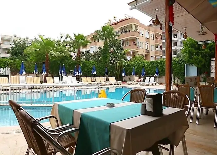 Hotel apartamentowy Kleopatra South Star