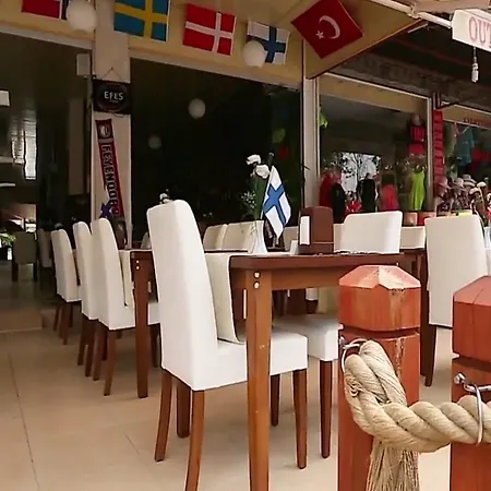 Lejlighedshotel Kleopatra South Star 3*